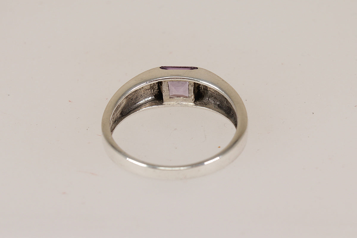 Stylish Kit Heath Sterling Silver Amethyst Geometric Ring