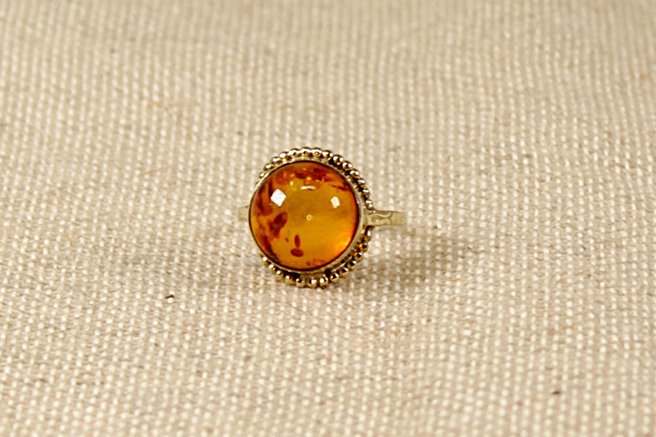 Vintage 8ct Amber Gold Ring