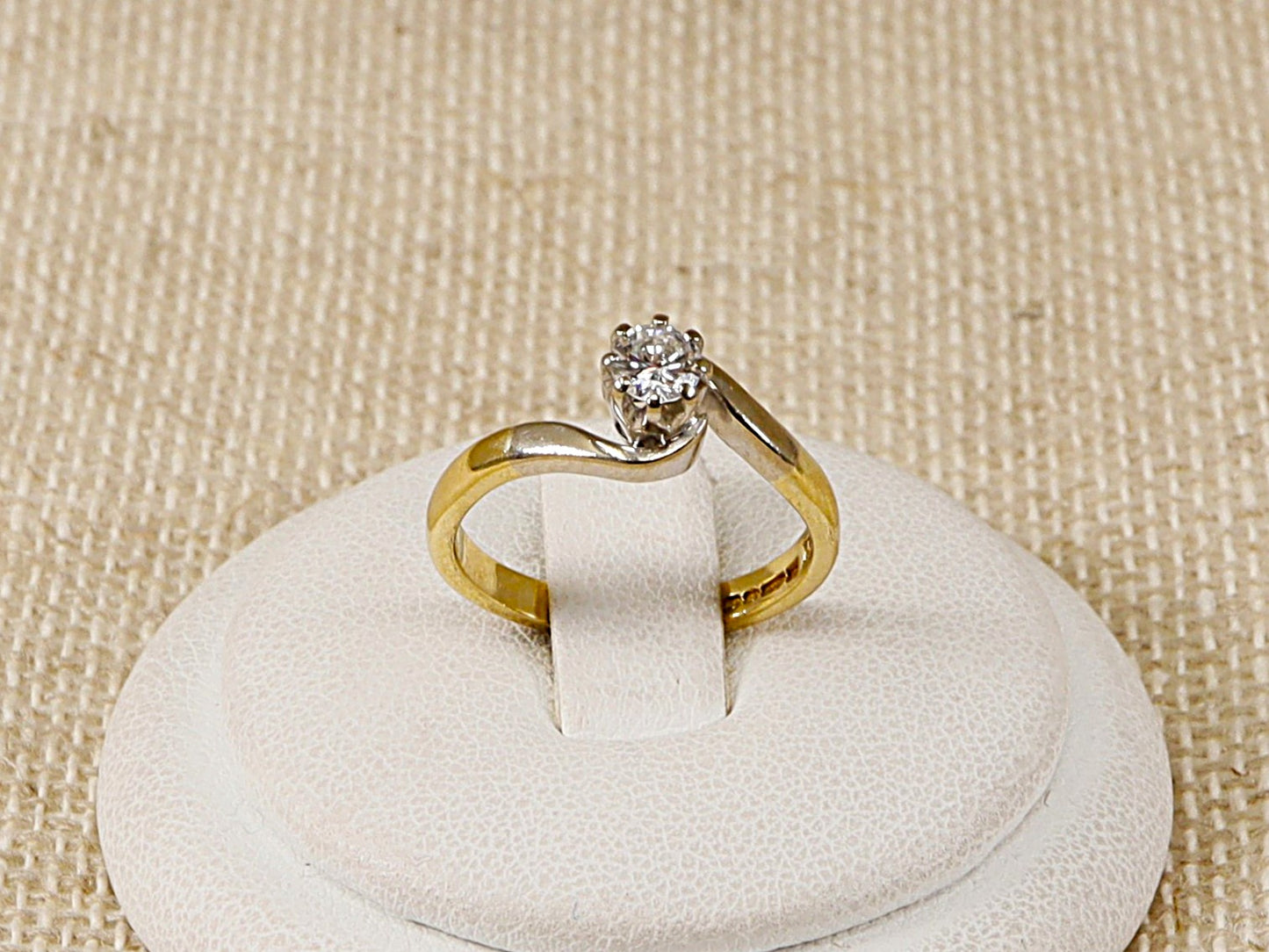 Vintage 18ct Gold Diamond Solitaire Ring