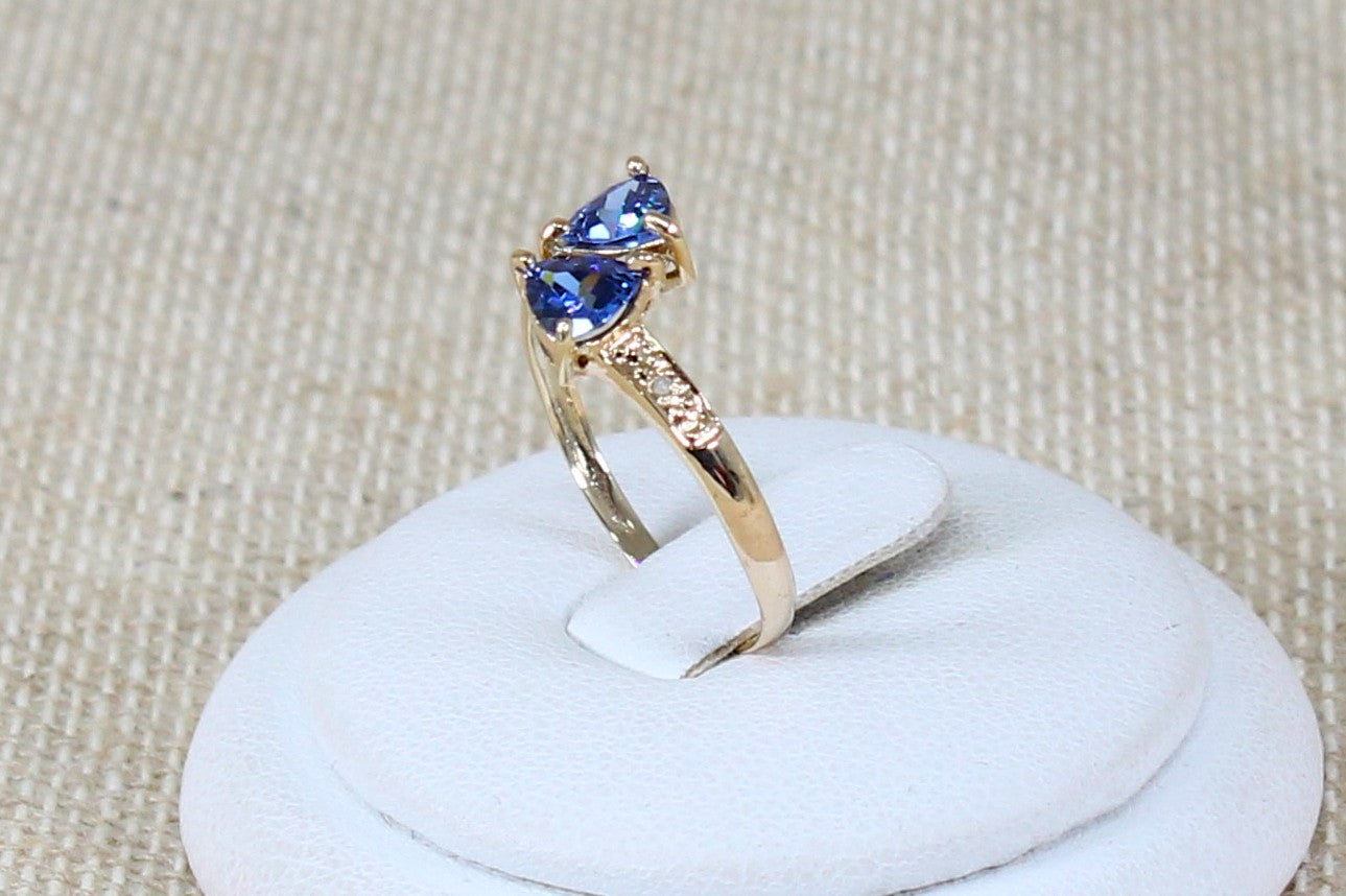 9ct Gold Blue Iolite Ring