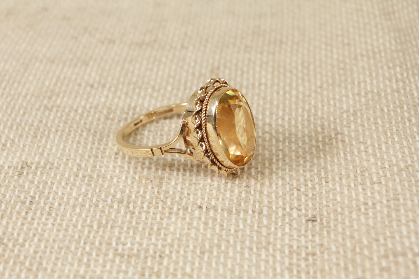 Vintage 9ct Citrine Solitaire Ring