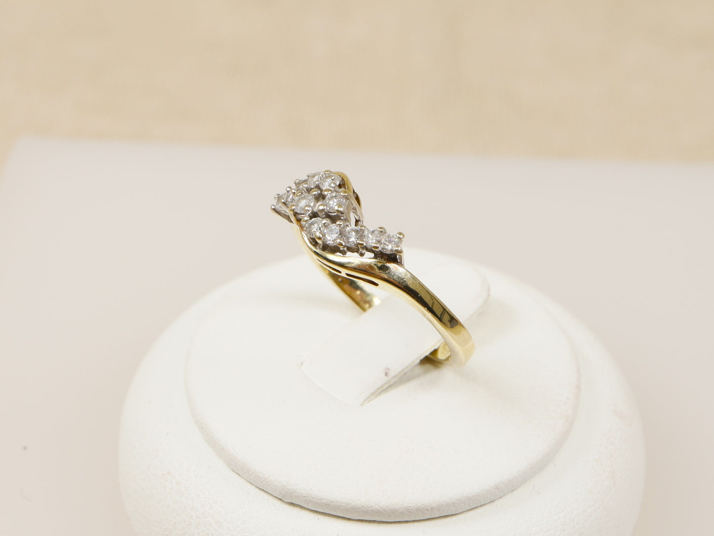 9ct Gold Diamond Cluster Twist Ring