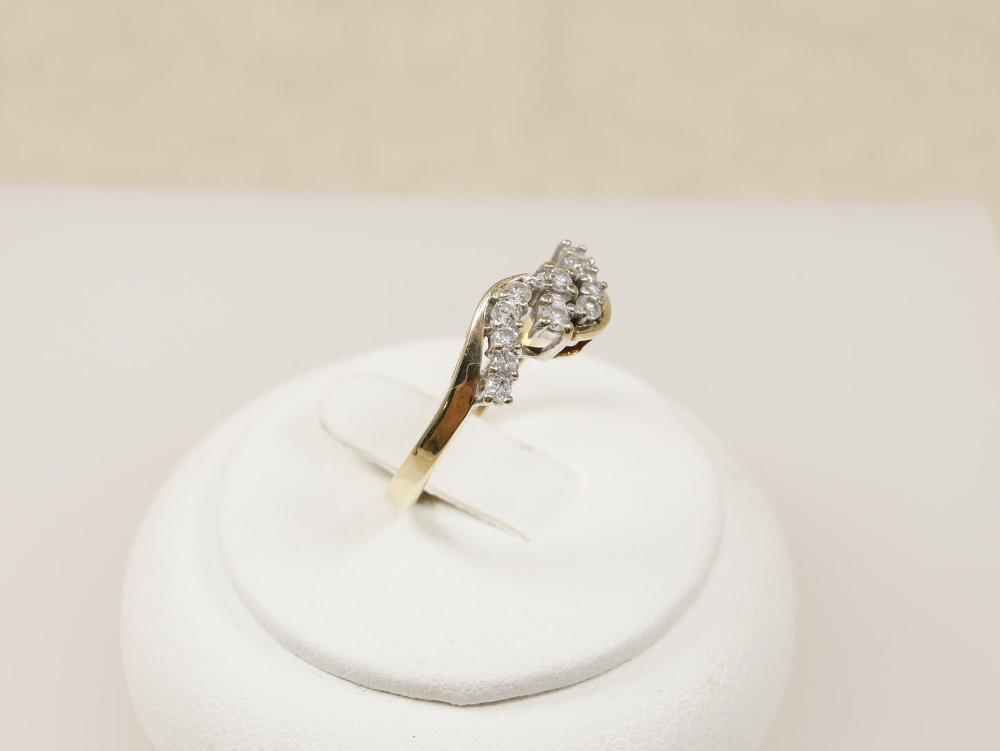 9ct Gold Diamond Cluster Twist Ring