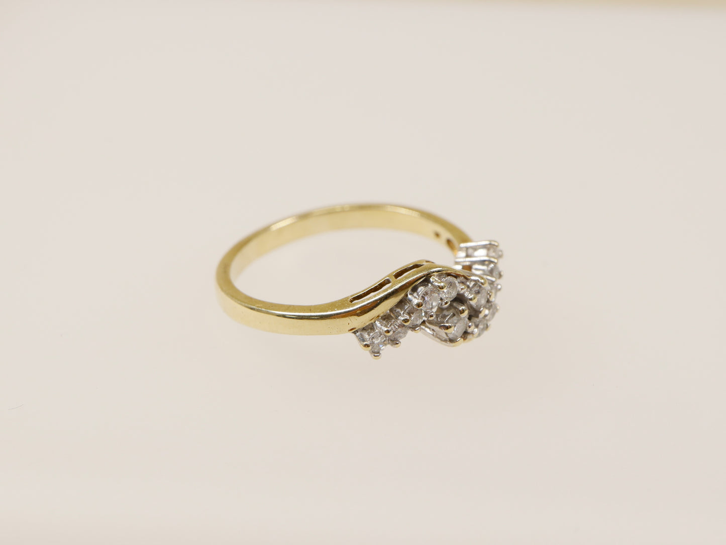 9ct Gold Diamond Cluster Twist Ring
