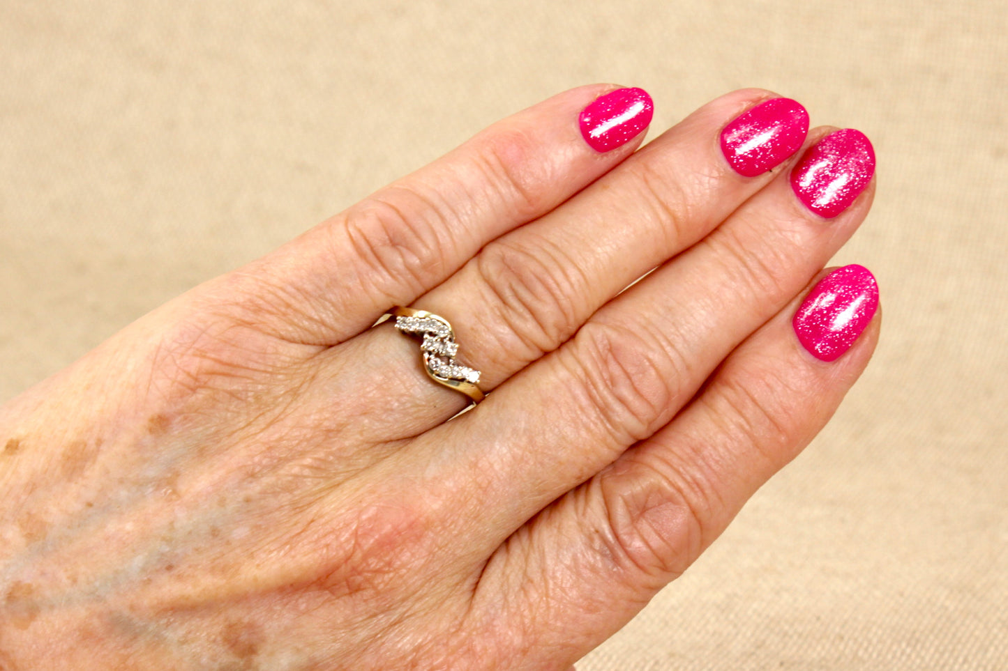 9ct Gold Diamond Cluster Twist Ring