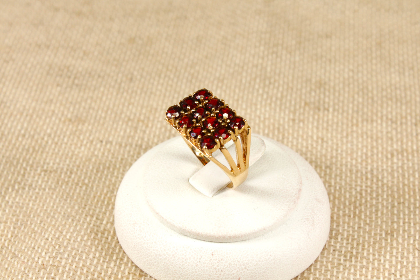 Vintage 9ct Garnet Cluster Ring