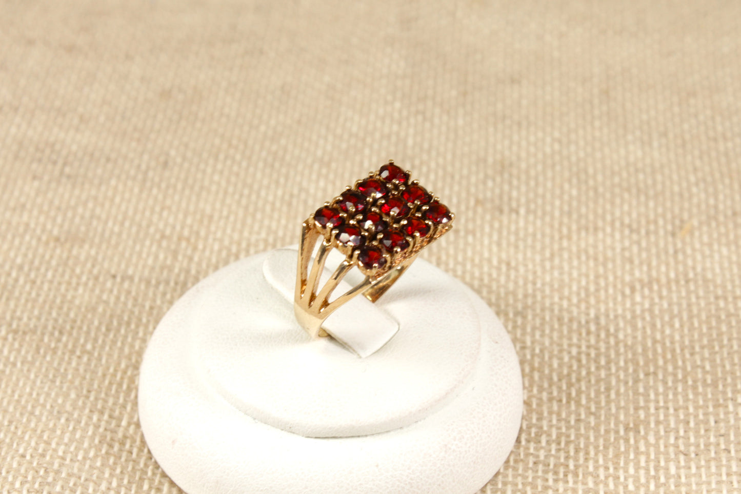 Vintage 9ct Garnet Cluster Ring
