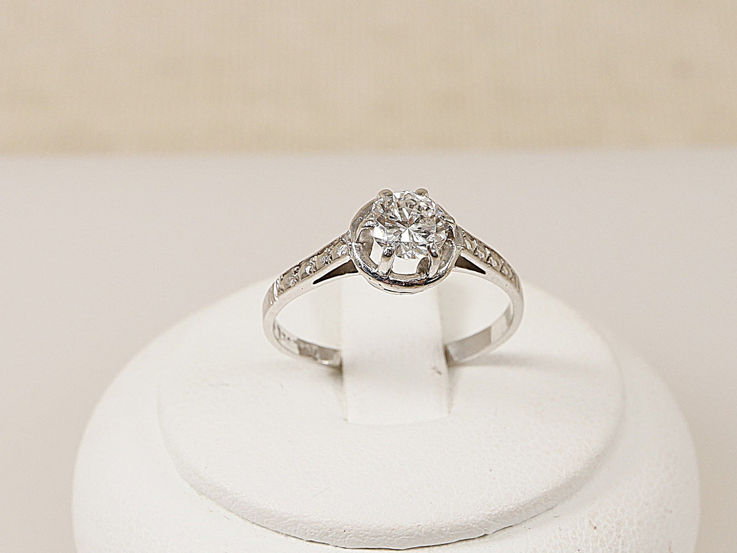 Superb 18ct White Gold 0.55ct Diamond Solitaire Ring – Certified Natural Diamond