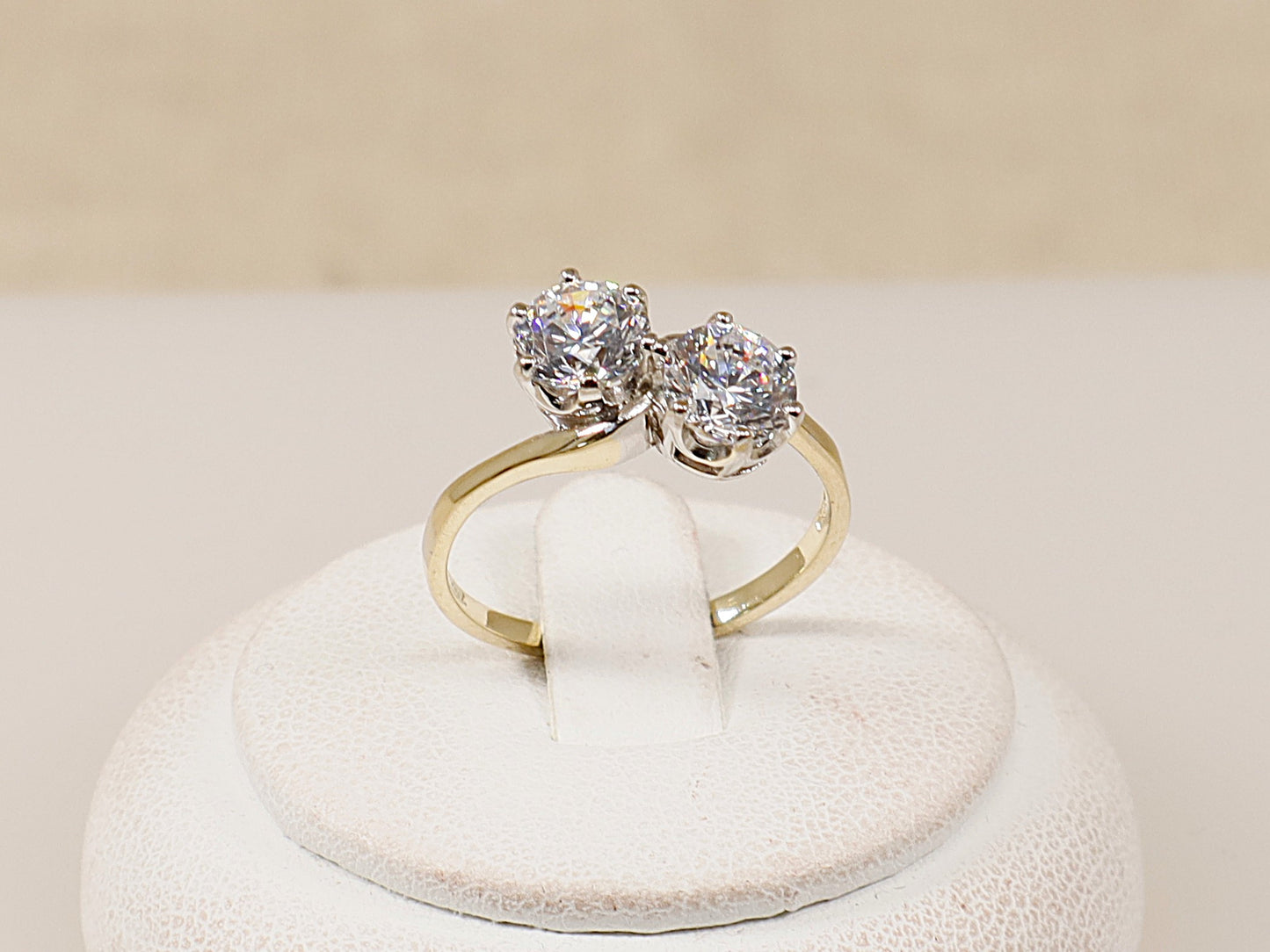 14ct Gold Cubic Zirconia Twist Ring