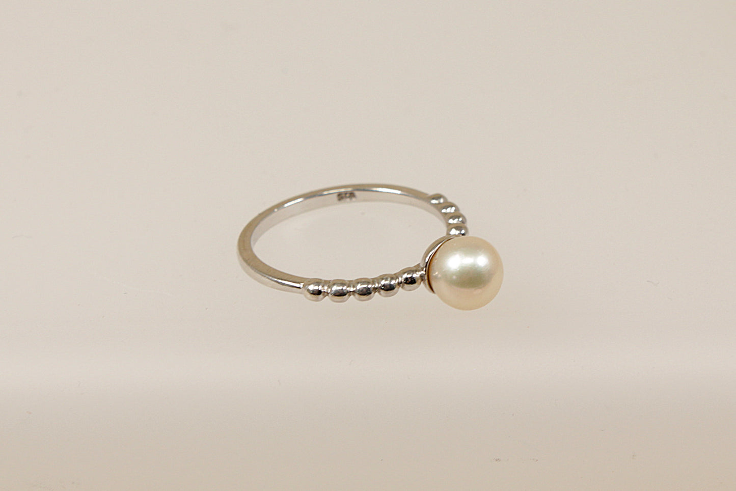 Silver Pearl Solitaire Ring
