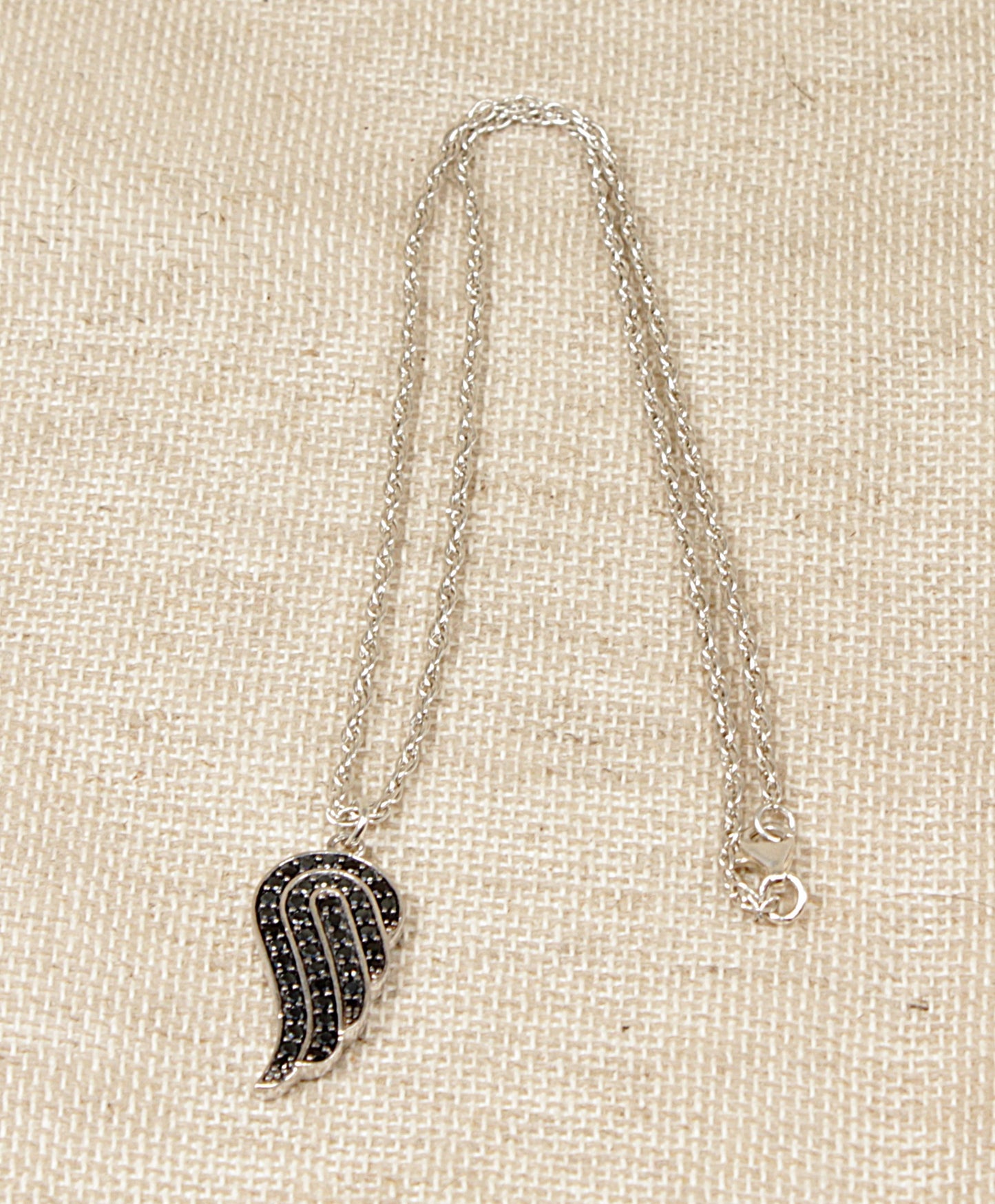 Silver Angels Wing Pendant and Chain Necklace