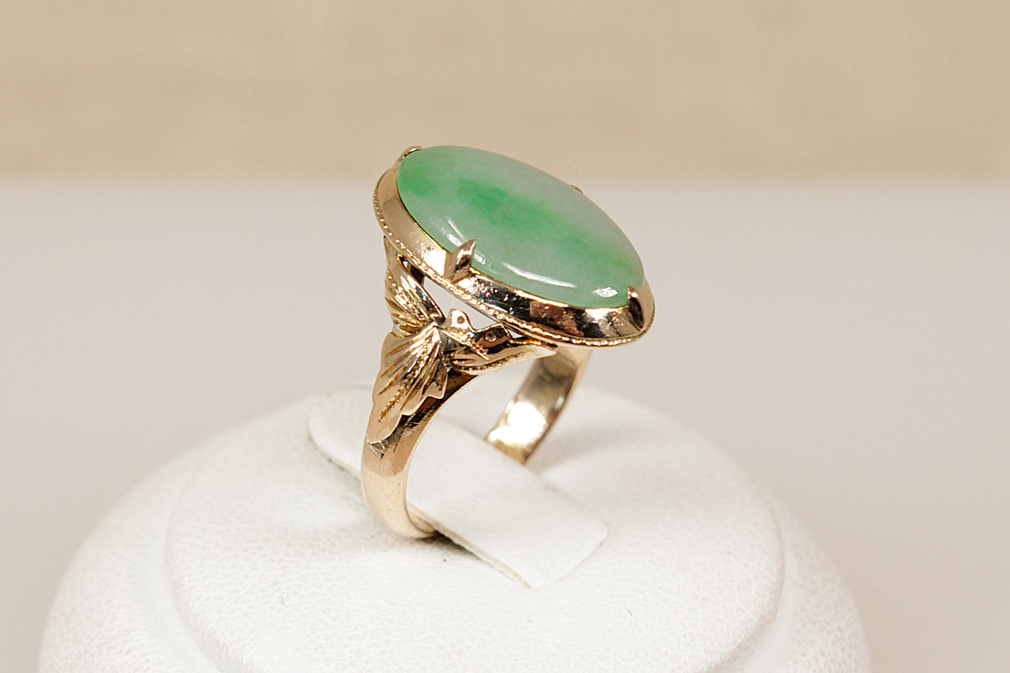 Vintage 14ct Jade Solitaire Gold Ring