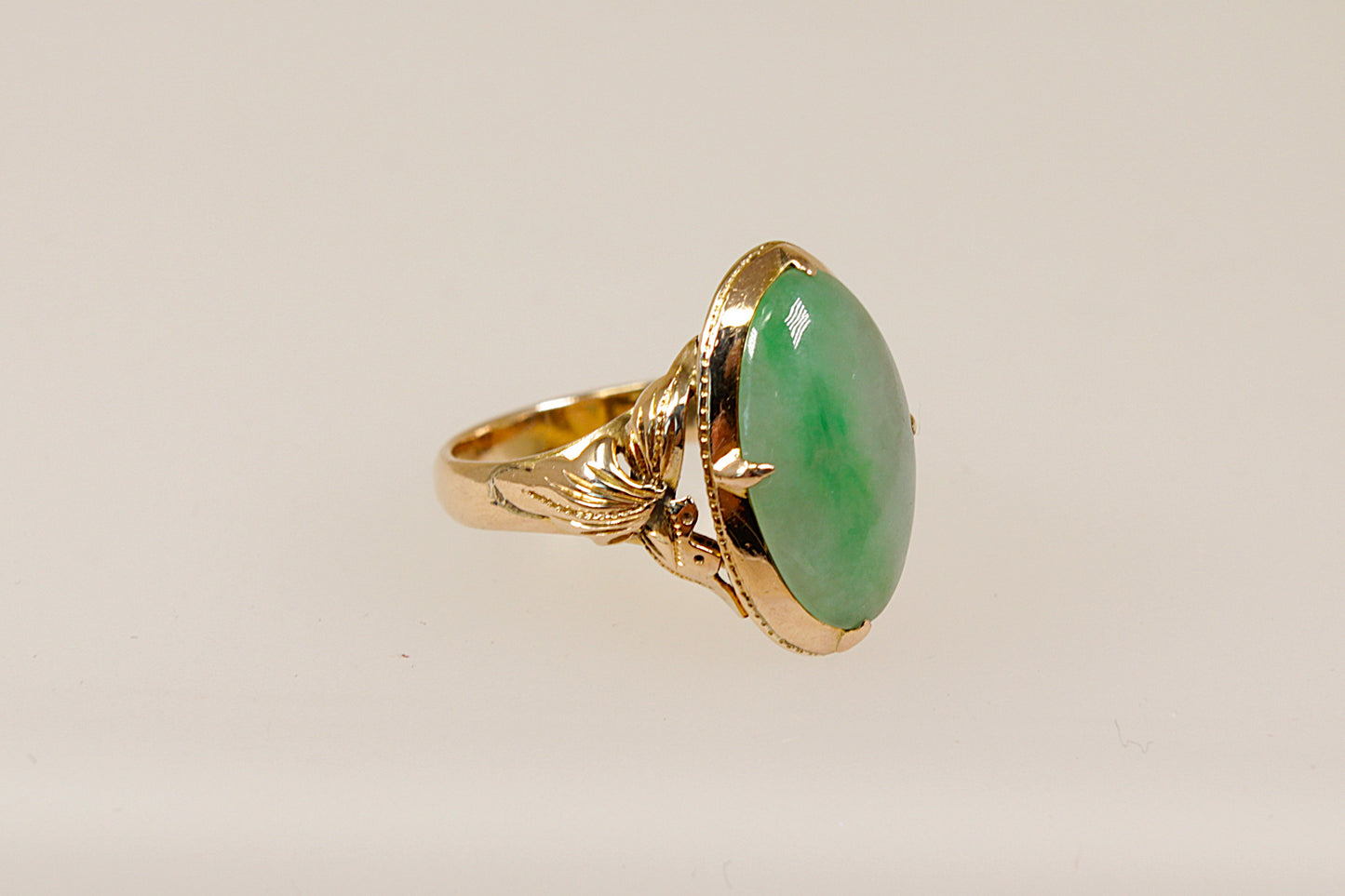 Vintage 14ct Jade Solitaire Gold Ring