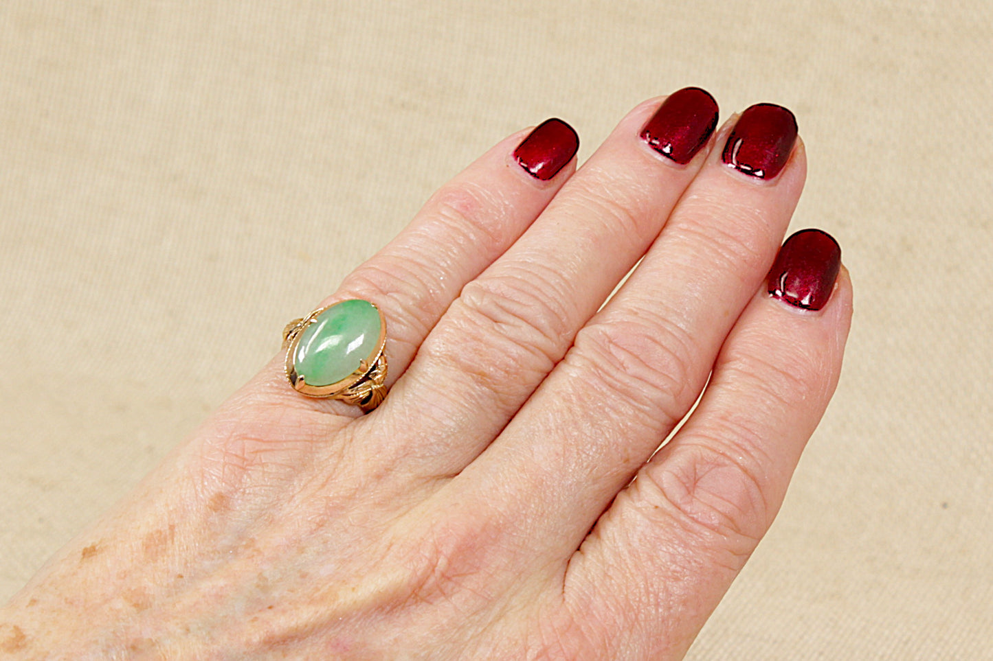 Vintage 14ct Jade Solitaire Gold Ring