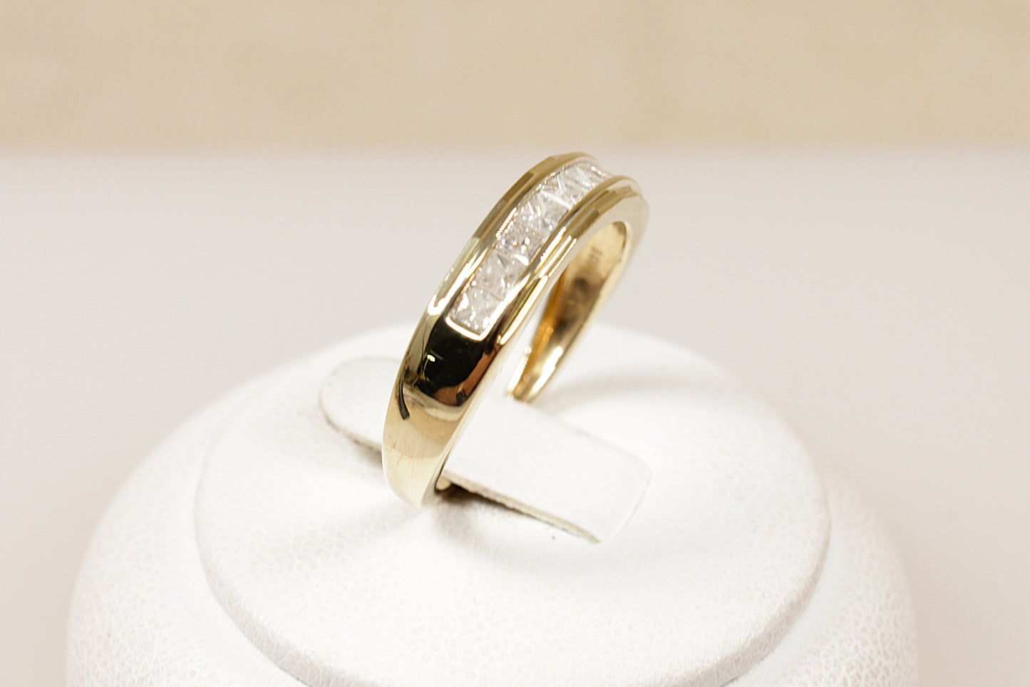 9ct Gold Diamond Band Ring