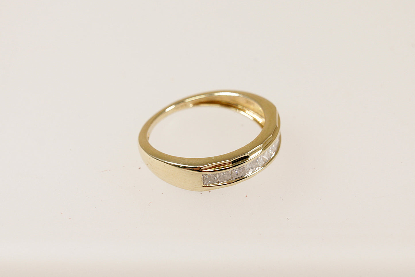 9ct Gold Diamond Band Ring