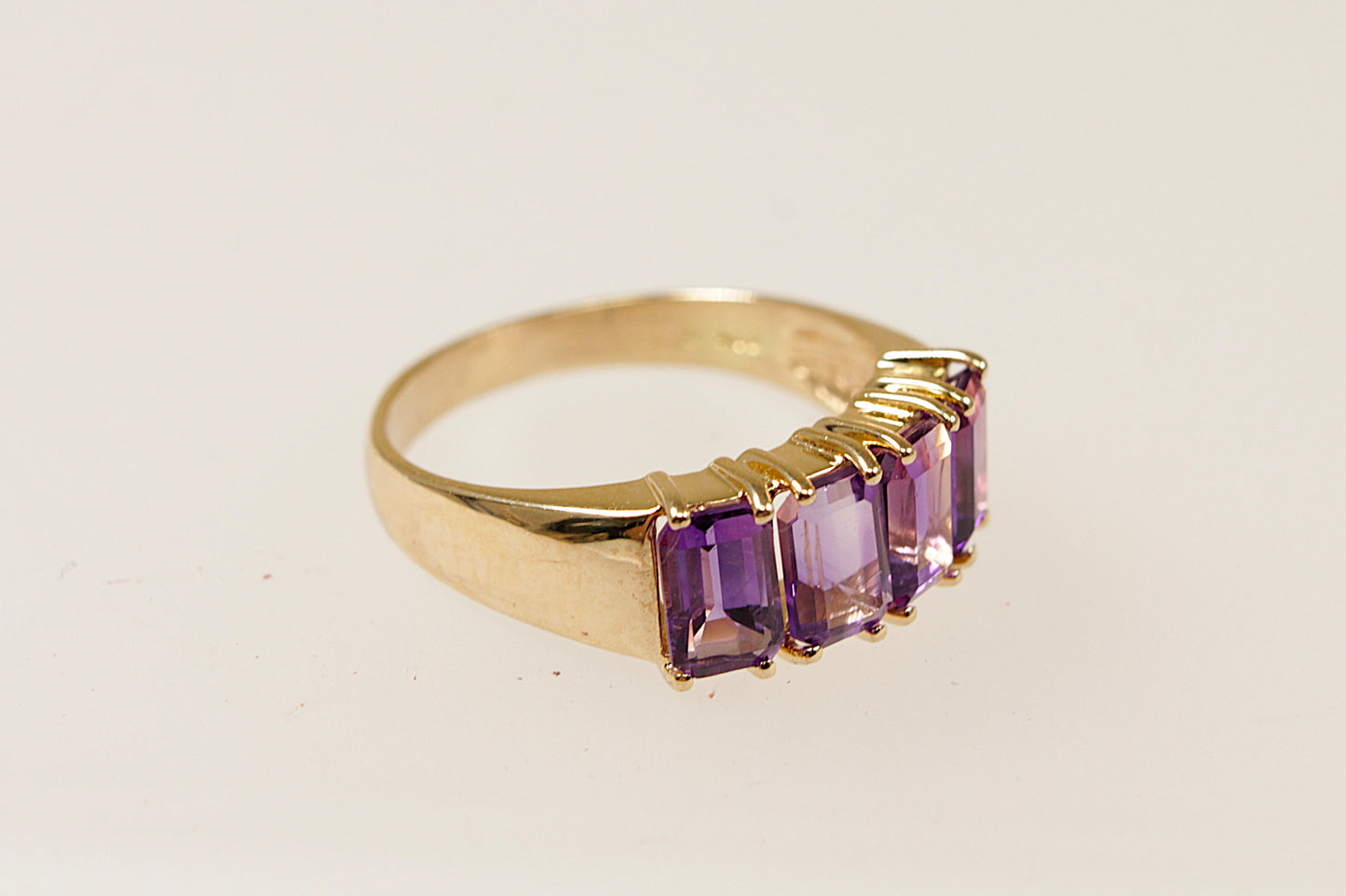 Vintage 14ct Amethyst Gold Ring