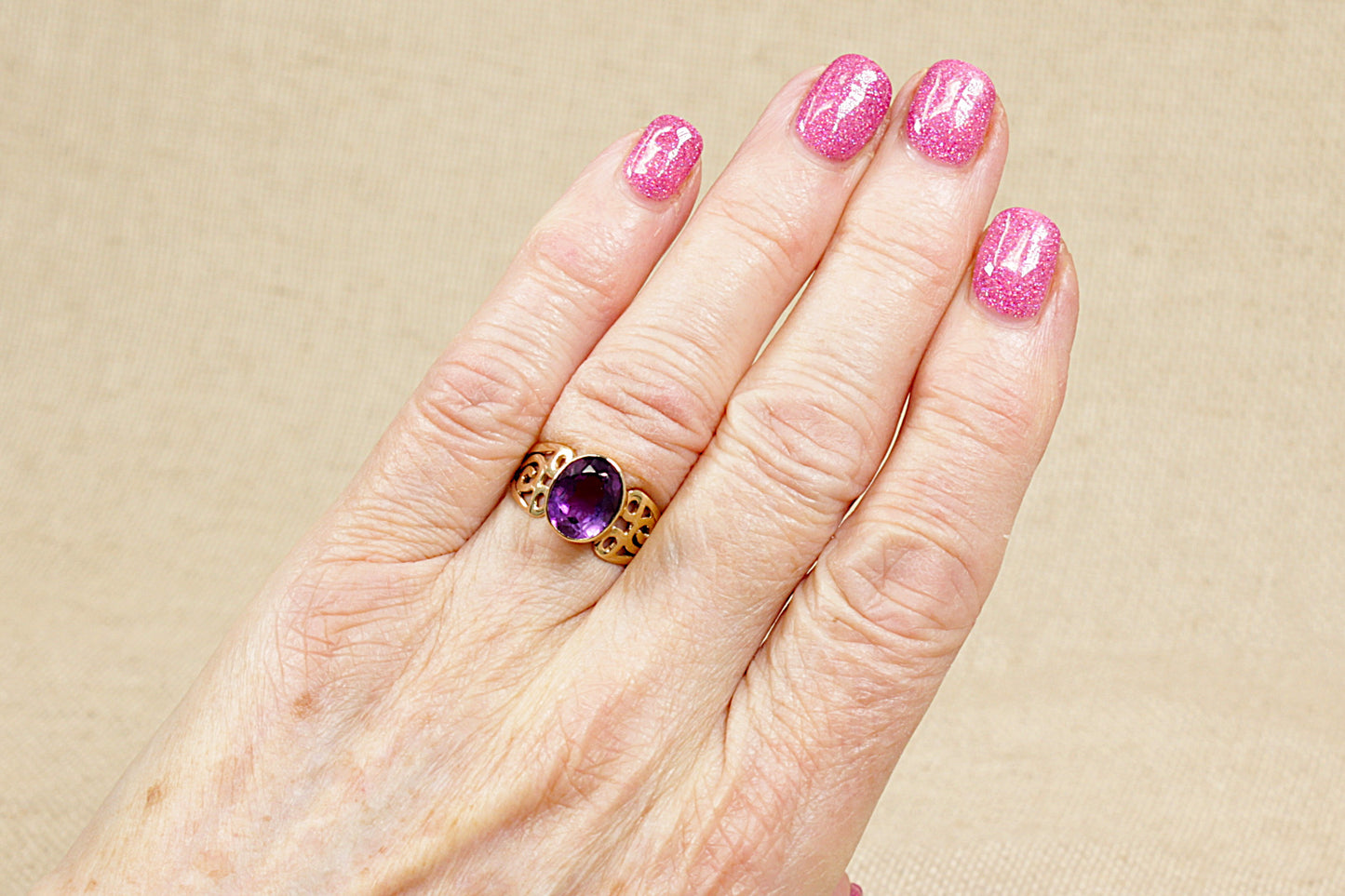 9ct Gold Amethyst Solitaire Ring