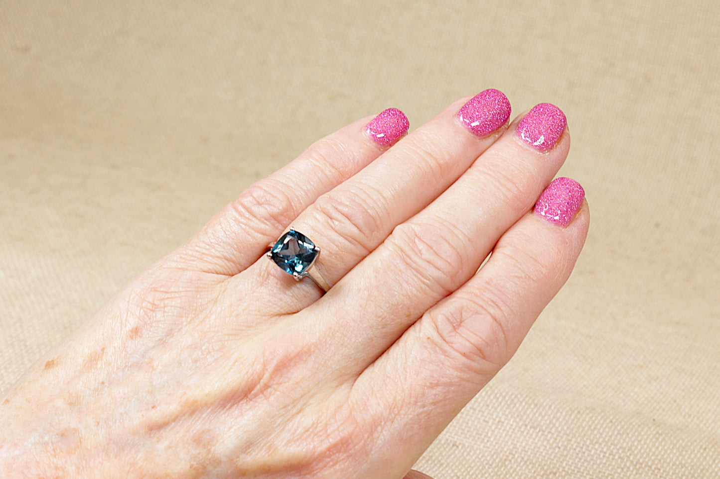 9ct White Gold London Blue Topaz Solitaire Ring