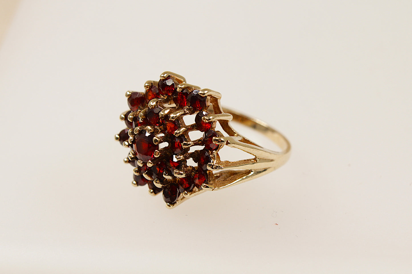 Vintage 9ct Gold Garnet Cluster Ring