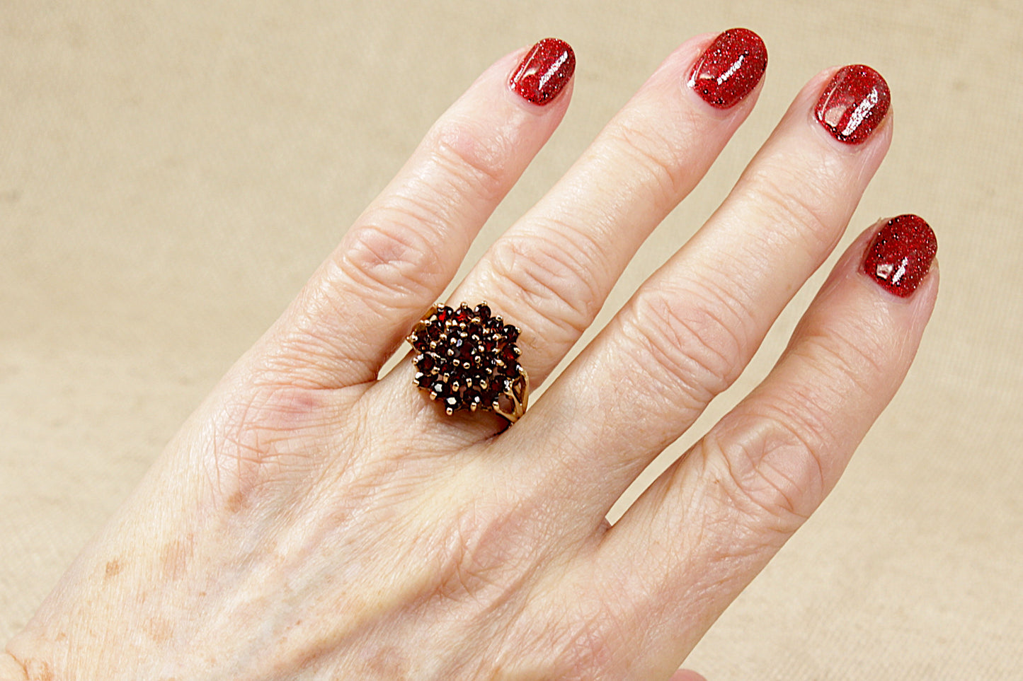 Vintage 9ct Gold Garnet Cluster Ring