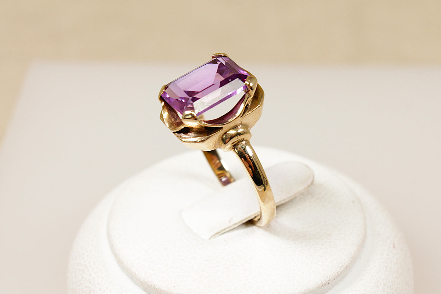 Vintage 9ct Amethyst Solitaire Ring