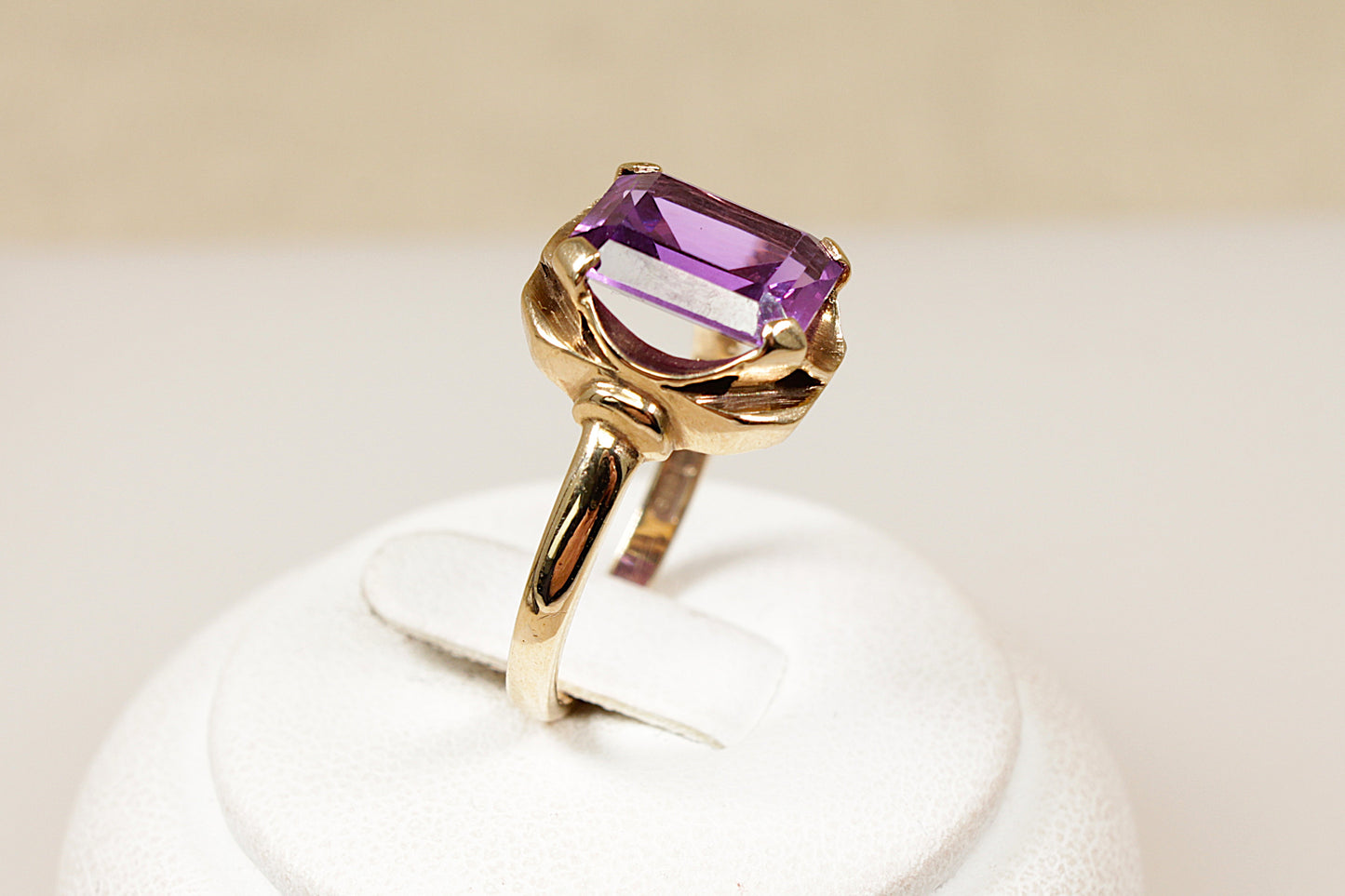 Vintage 9ct Amethyst Solitaire Ring