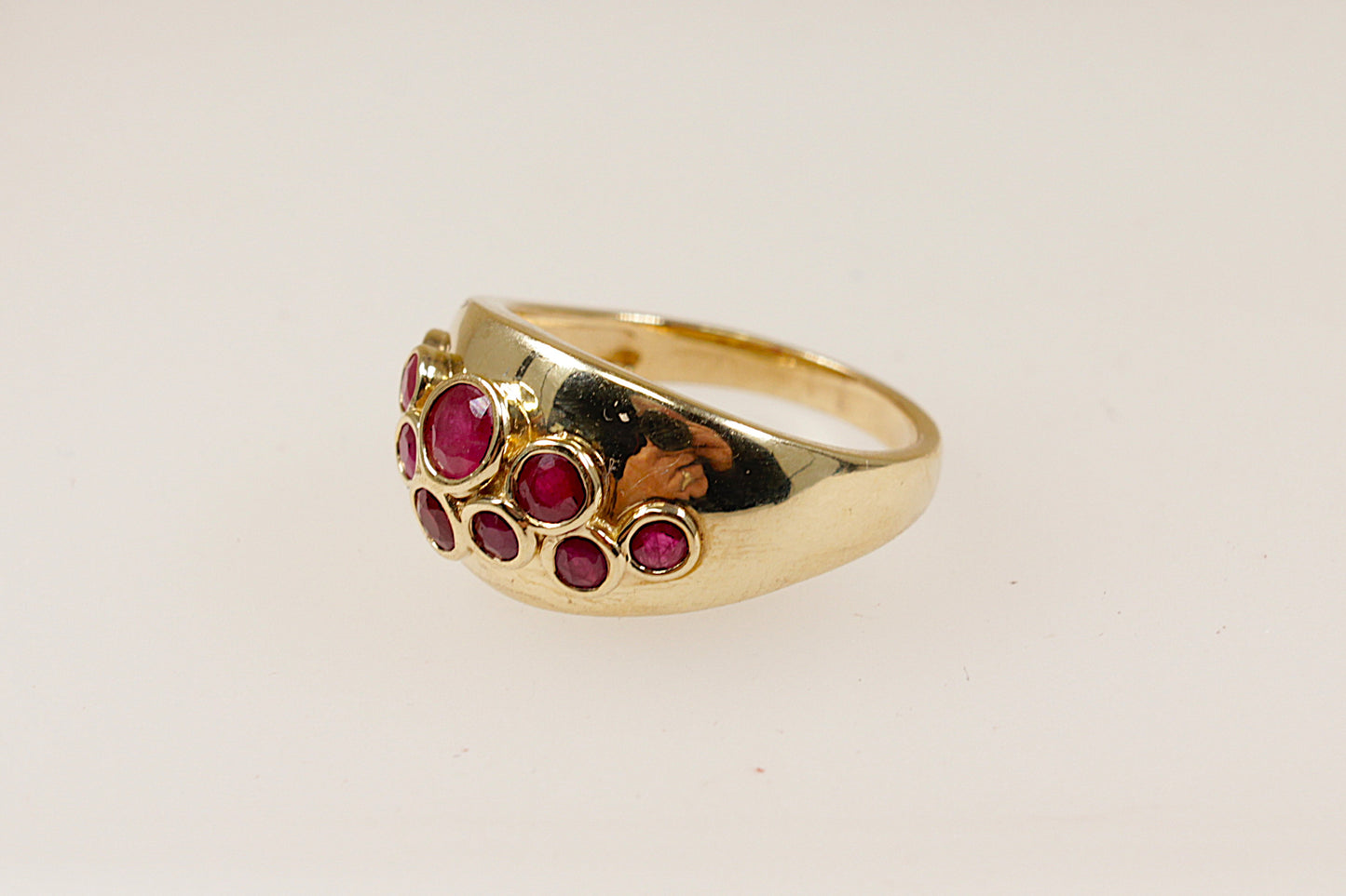 Vintage 9ct Gold Ruby Scatter Ring