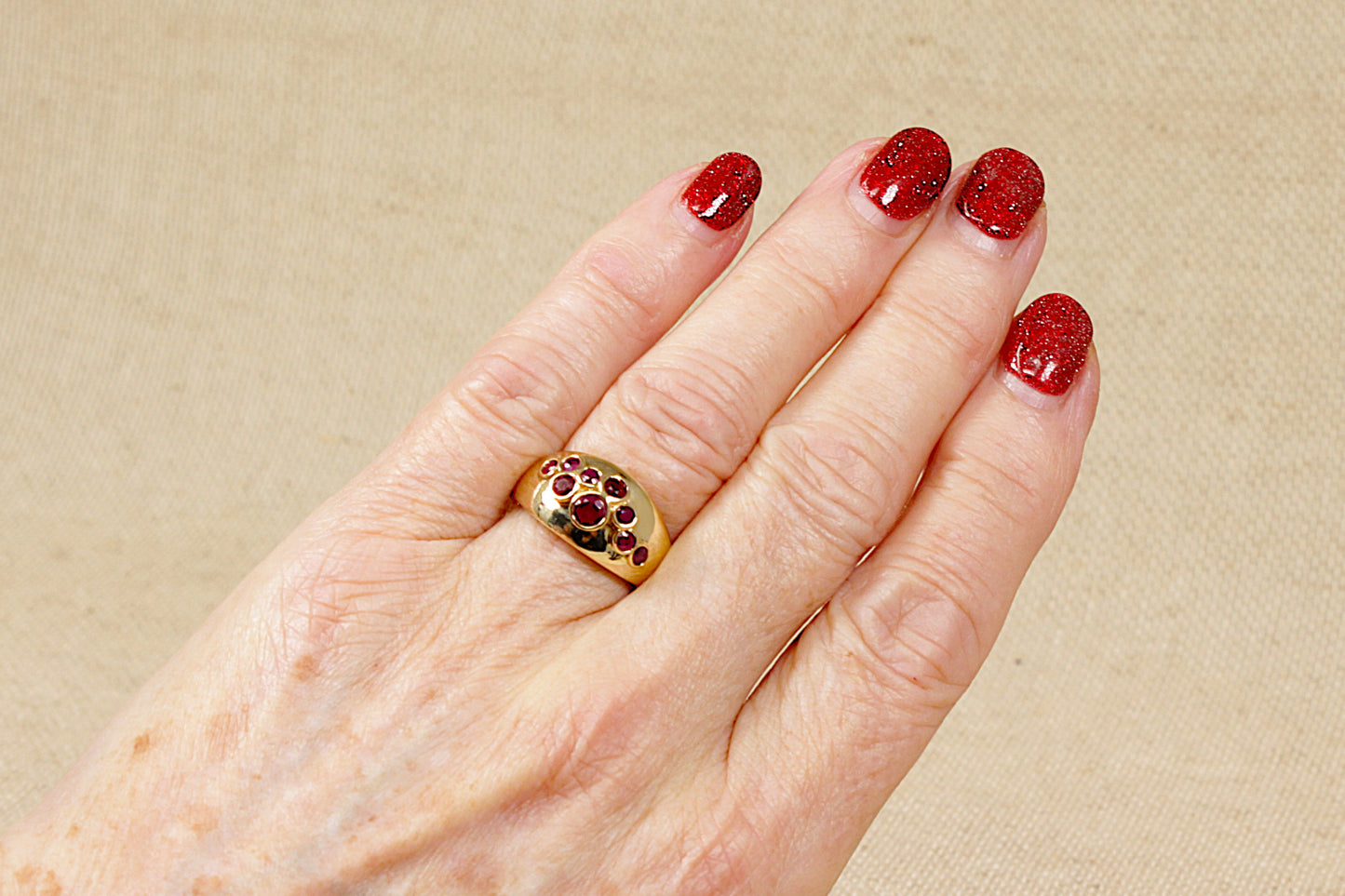 Vintage 9ct Gold Ruby Scatter Ring