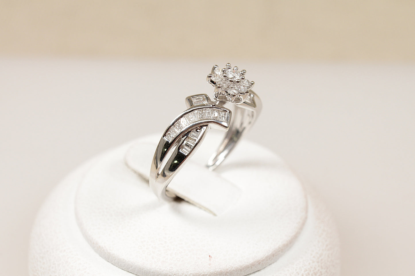 9ct White Gold Diamond Cluster Ring