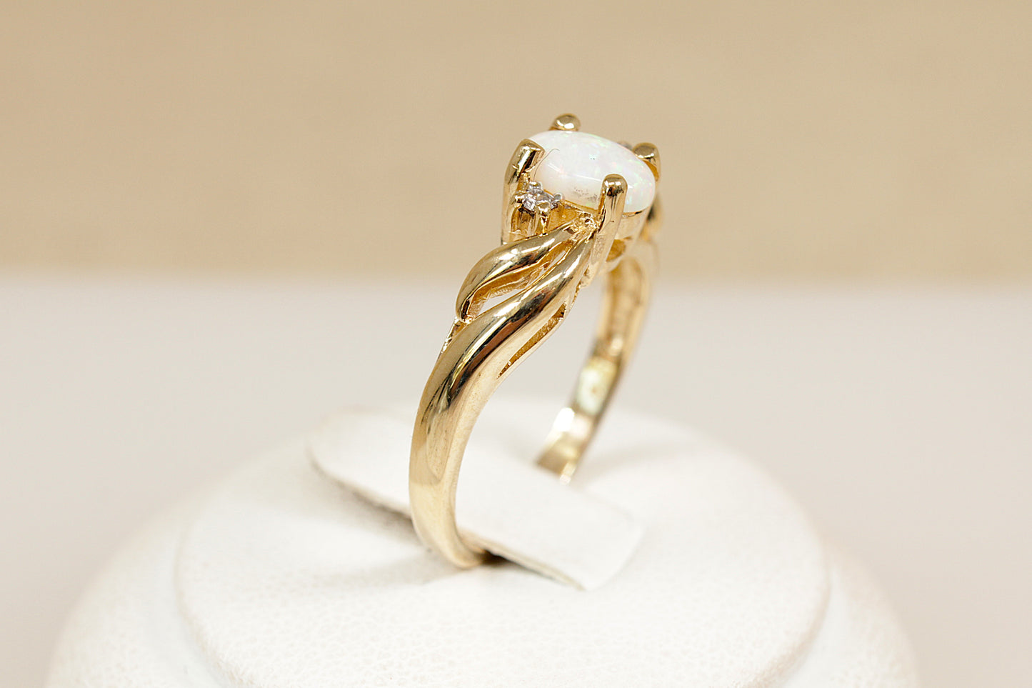 9ct Gold Opal and Diamond Ring