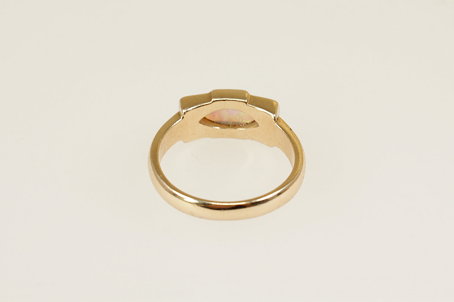 9ct Gold Opal Ring