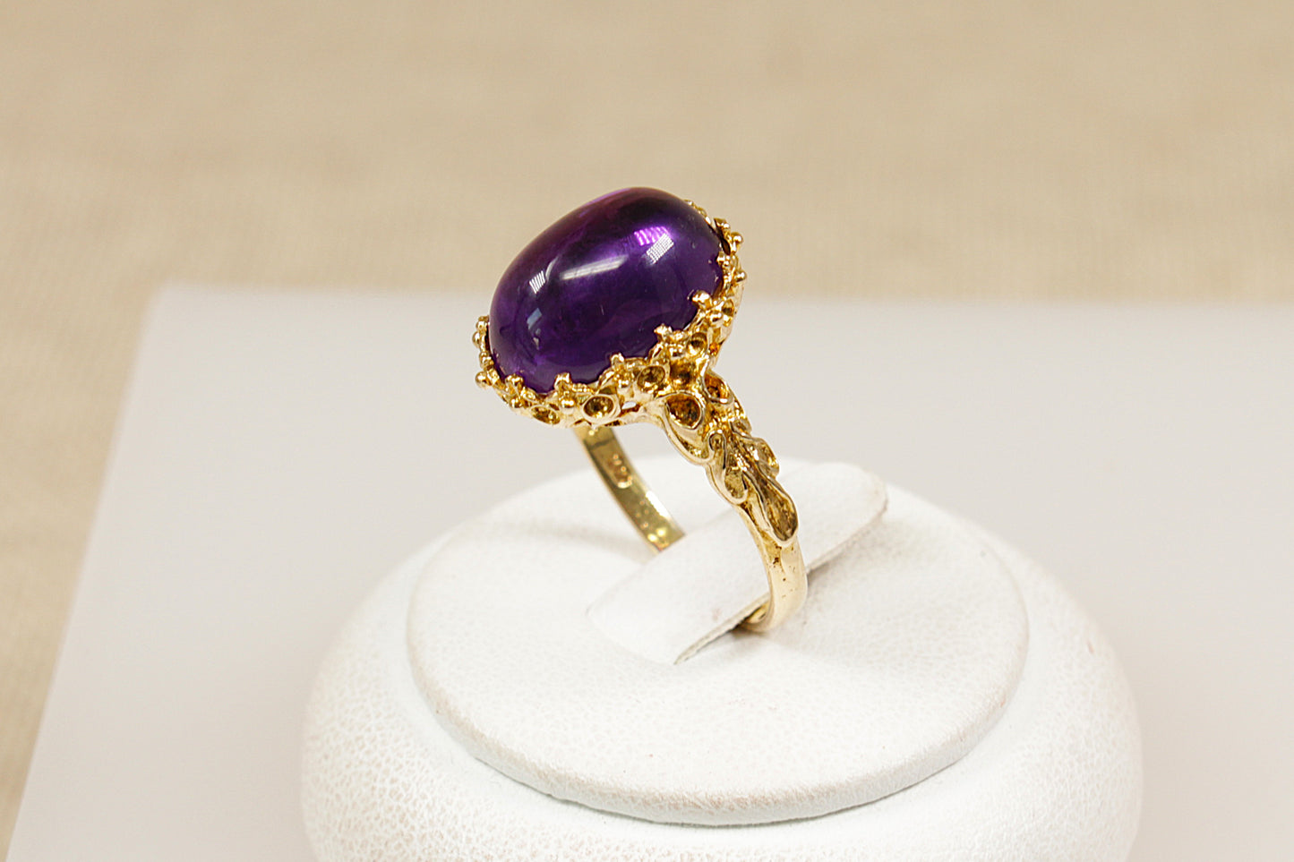 9ct Gold Amethyst Statement Ring