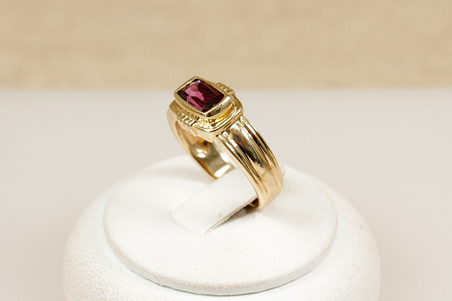 Vintage 9ct Rhodolite Garnet Gold Ring