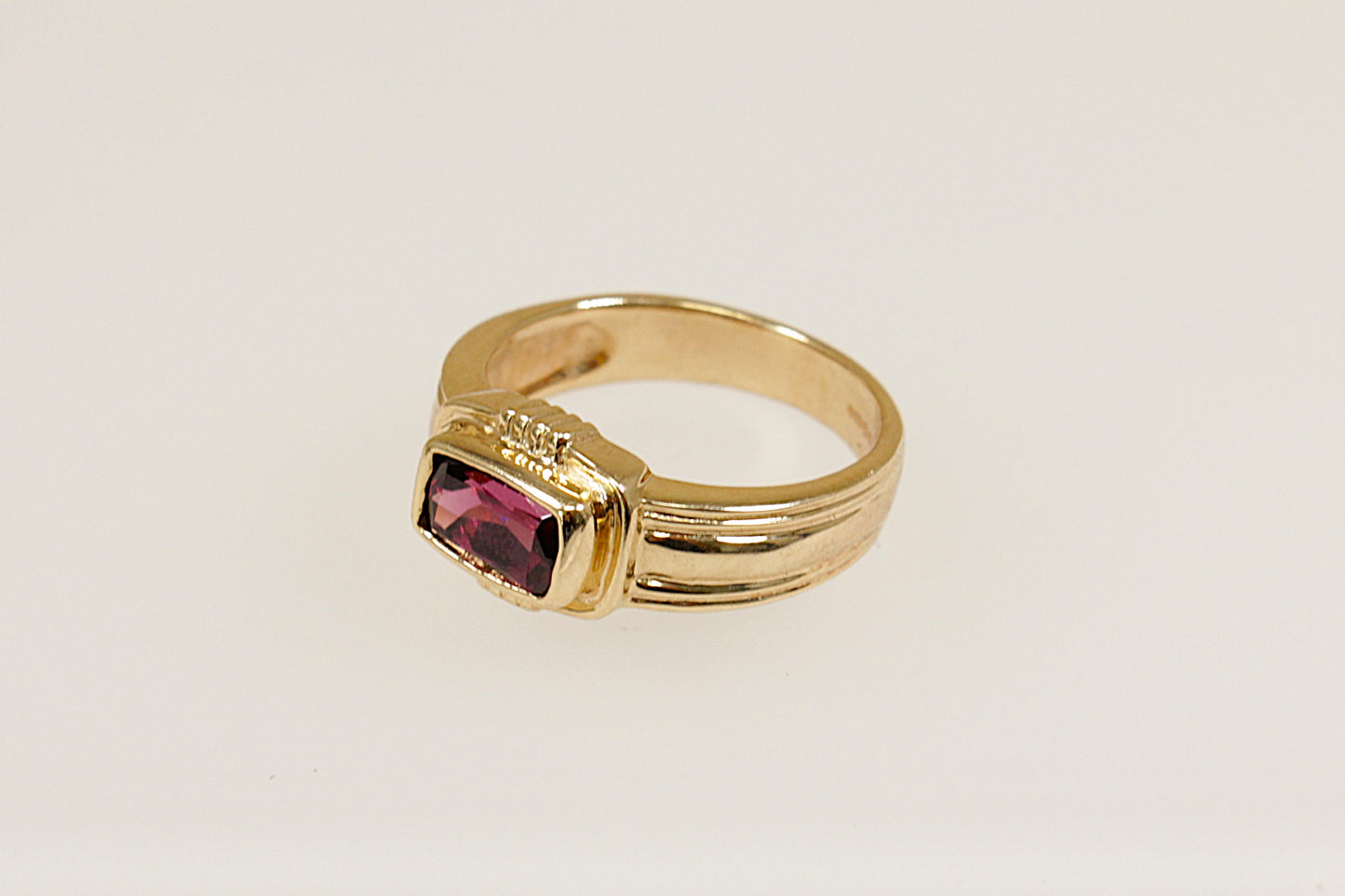 Vintage 9ct Rhodolite Garnet Gold Ring