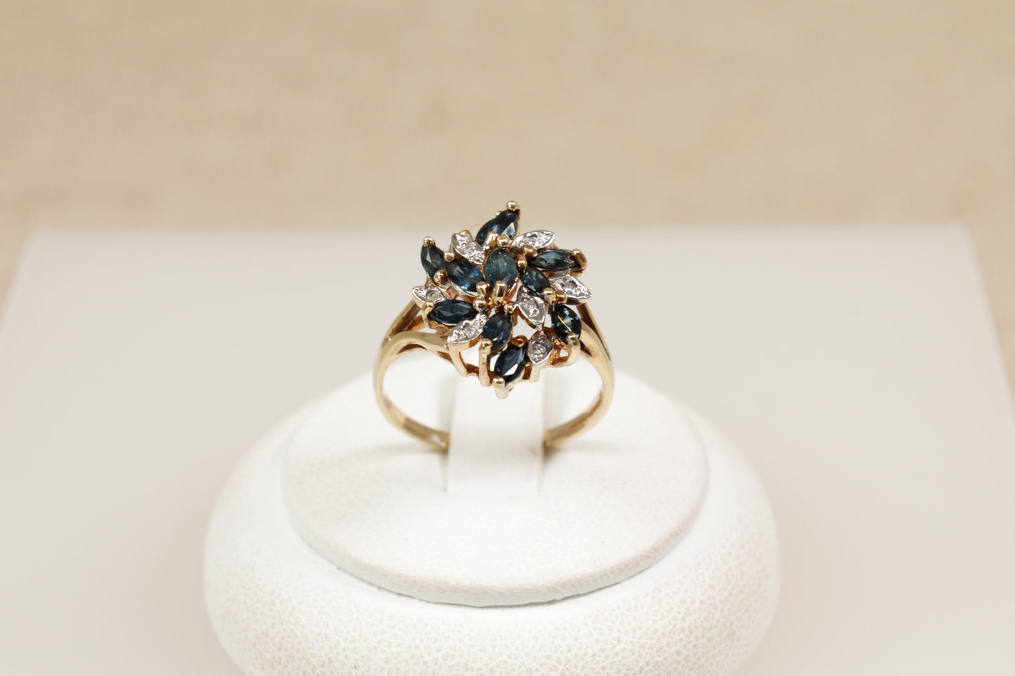 9ct sapphire diamond flower daisy gold ring