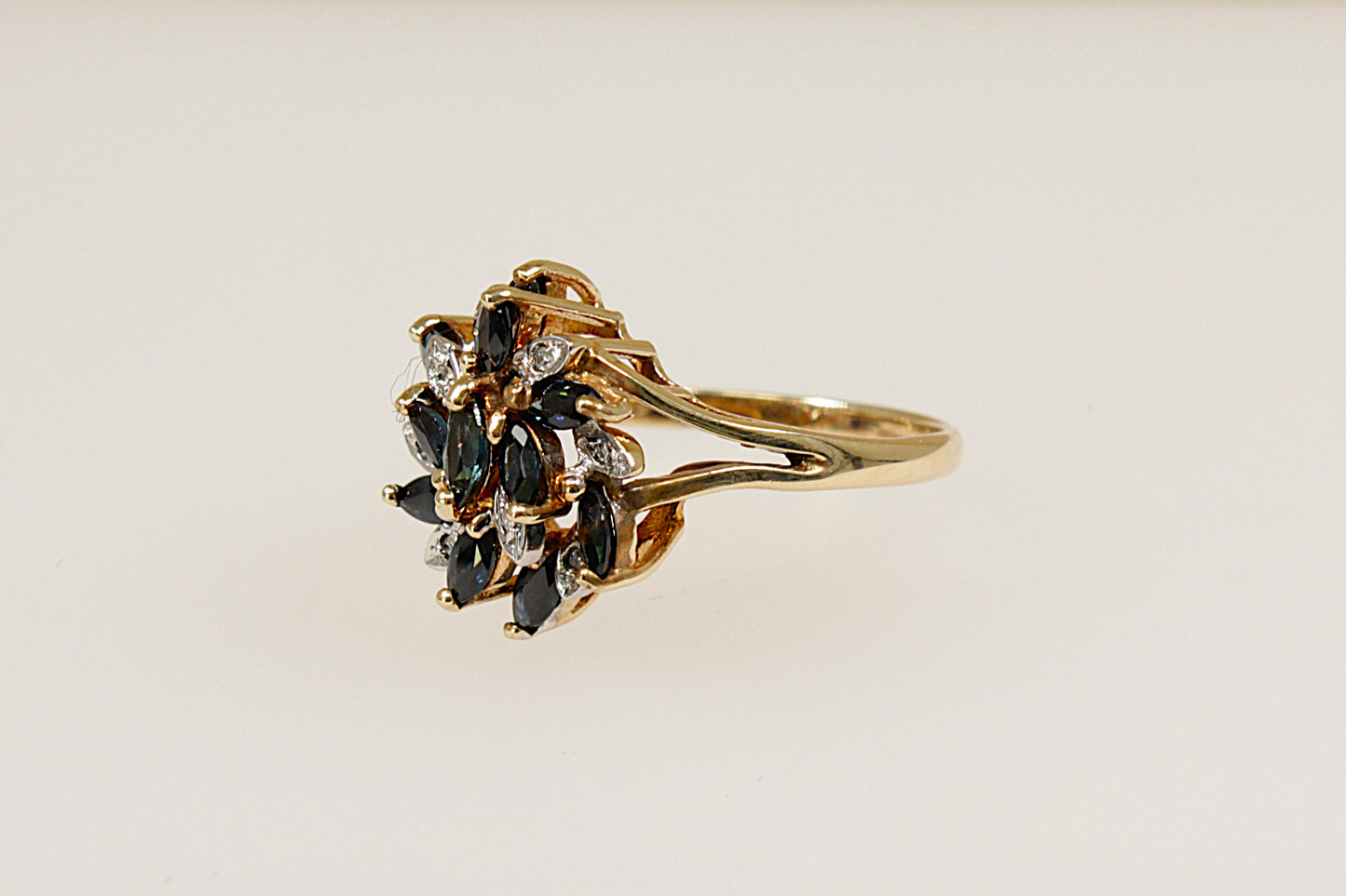 9ct Gold Sapphire and Diamond Ring