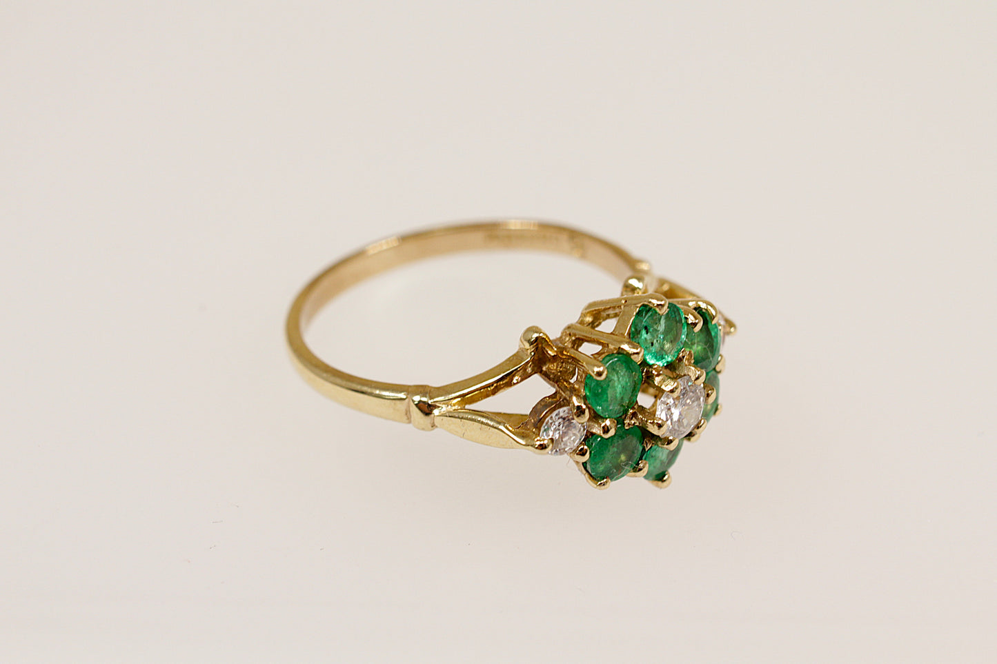 Vintage 9ct Emerald and Diamond Cluster Ring