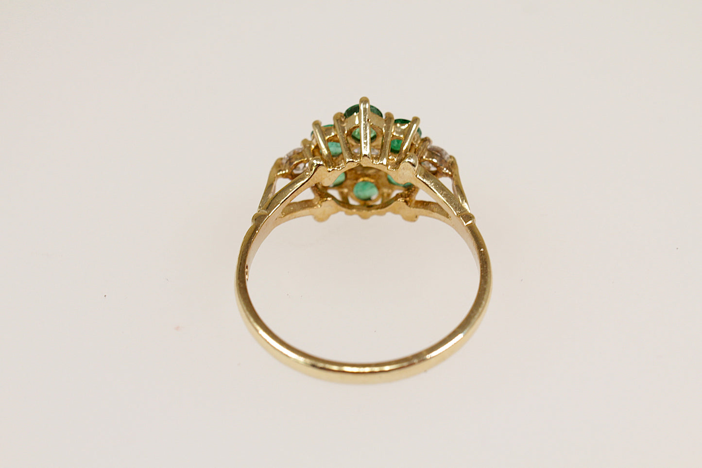 Vintage 9ct Emerald and Diamond Cluster Ring