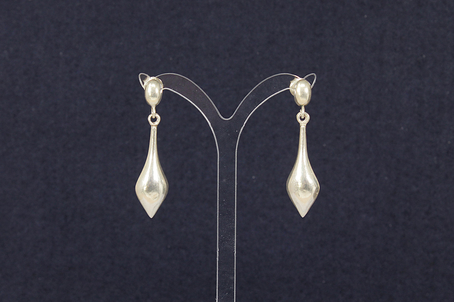Pretty Sterling Silver Elongated Teardrop Drop Earrings