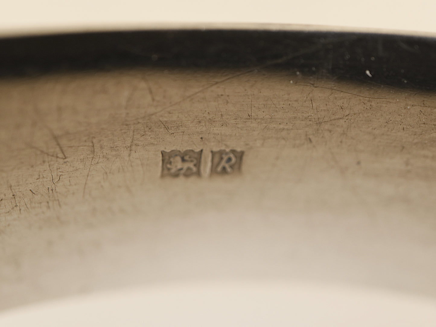 Vintage Silver Hinged Bangle Bracelet - 7 ½"