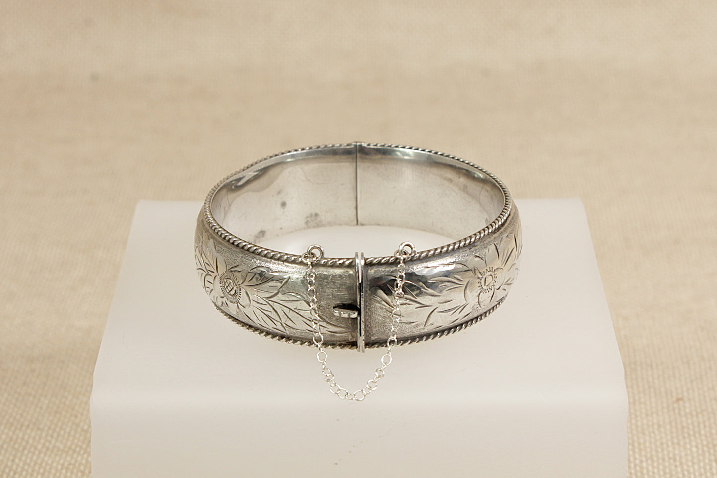Vintage Silver Hinged Cuff Bangle Bracelet - 7"