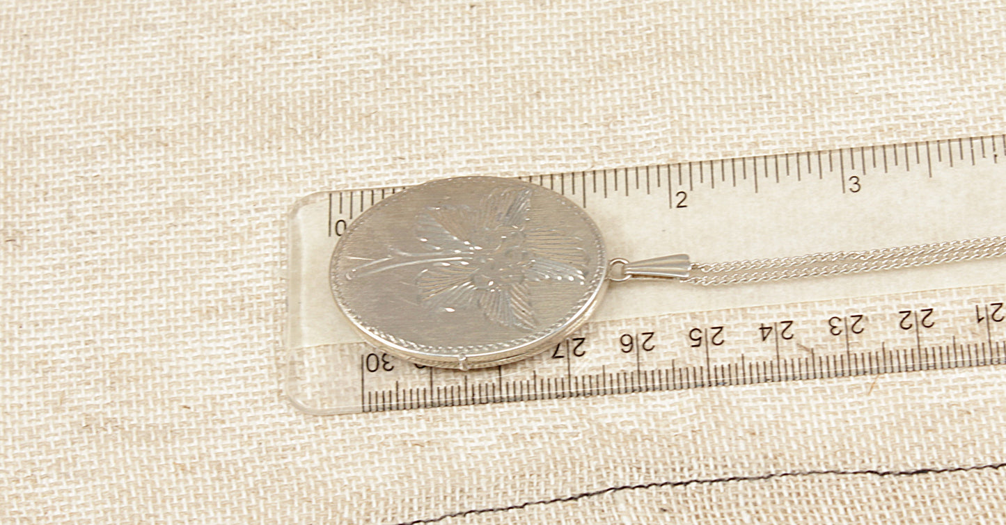 Vintage Silver Victorian Style Oval Locket and Chain Necklace