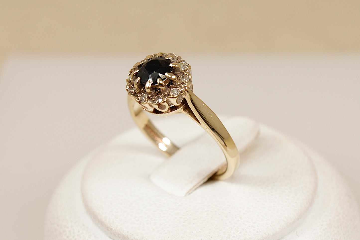 9ct Gold Sapphire & Diamond Cluster Ring