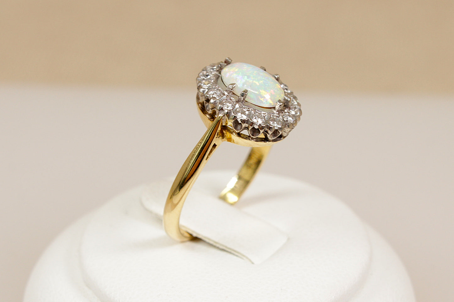 18ct Gold Fire Opal & Diamond Ring (with certificate)