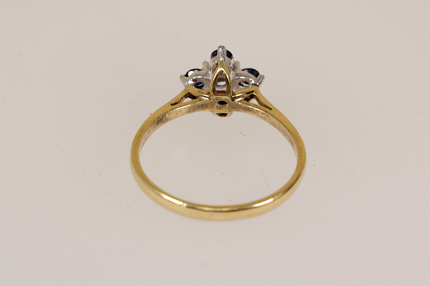 Vintage 18ct Sapphire & Diamond Ring