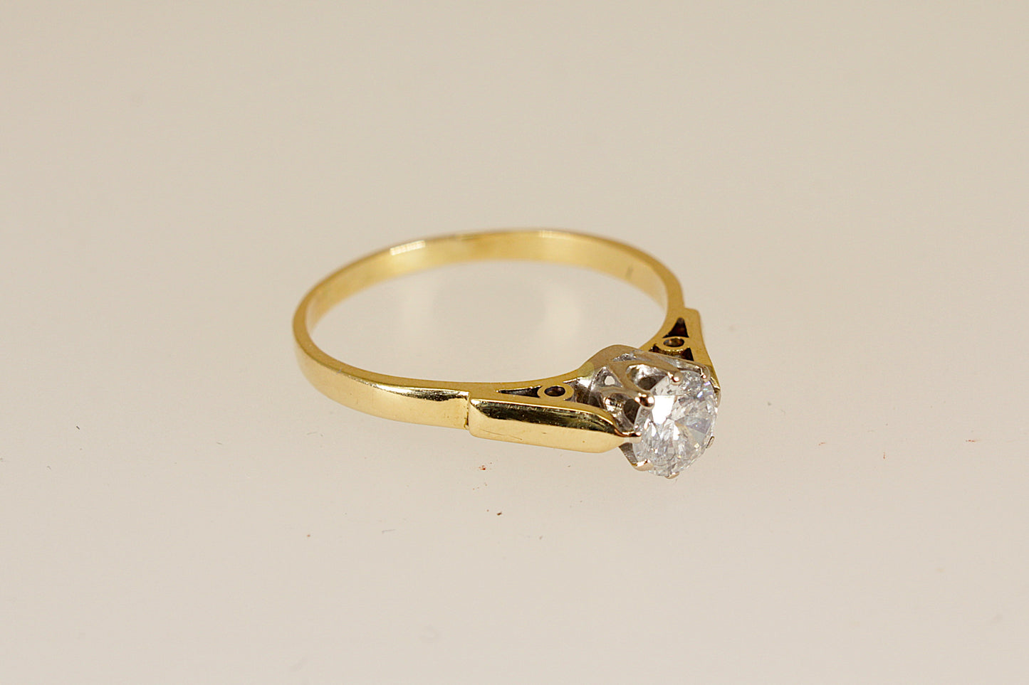 Classic 18ct Gold Diamond Solitaire Ring