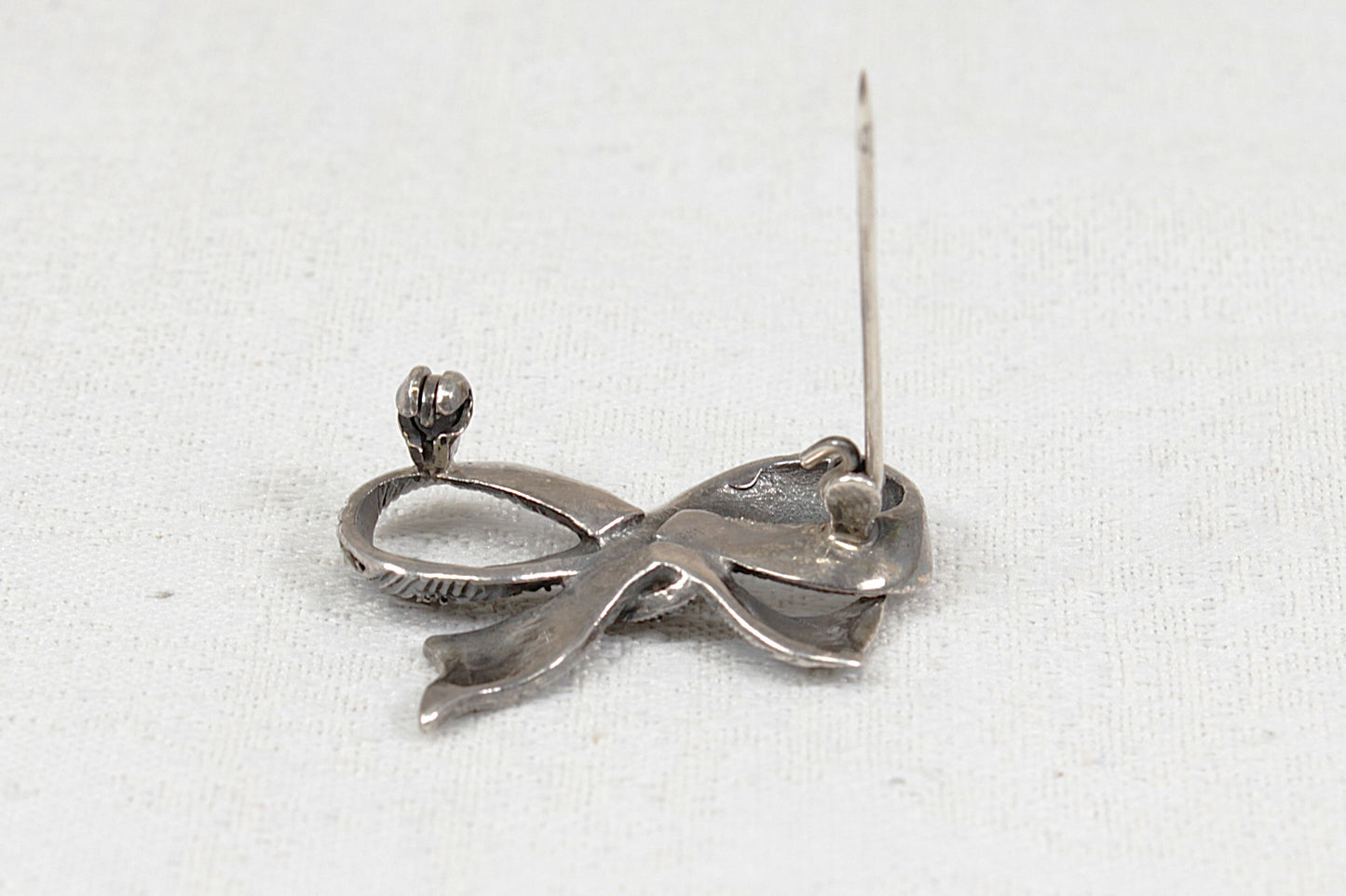 Charming Vintage Sterling Silver & Marcasite Bow Brooch – Art Deco Style