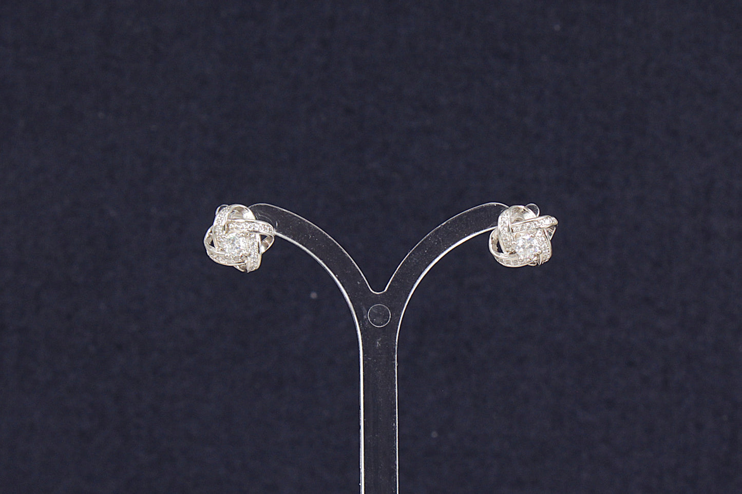 Charming Sterling Silver Clear Crystal Stud Earrings