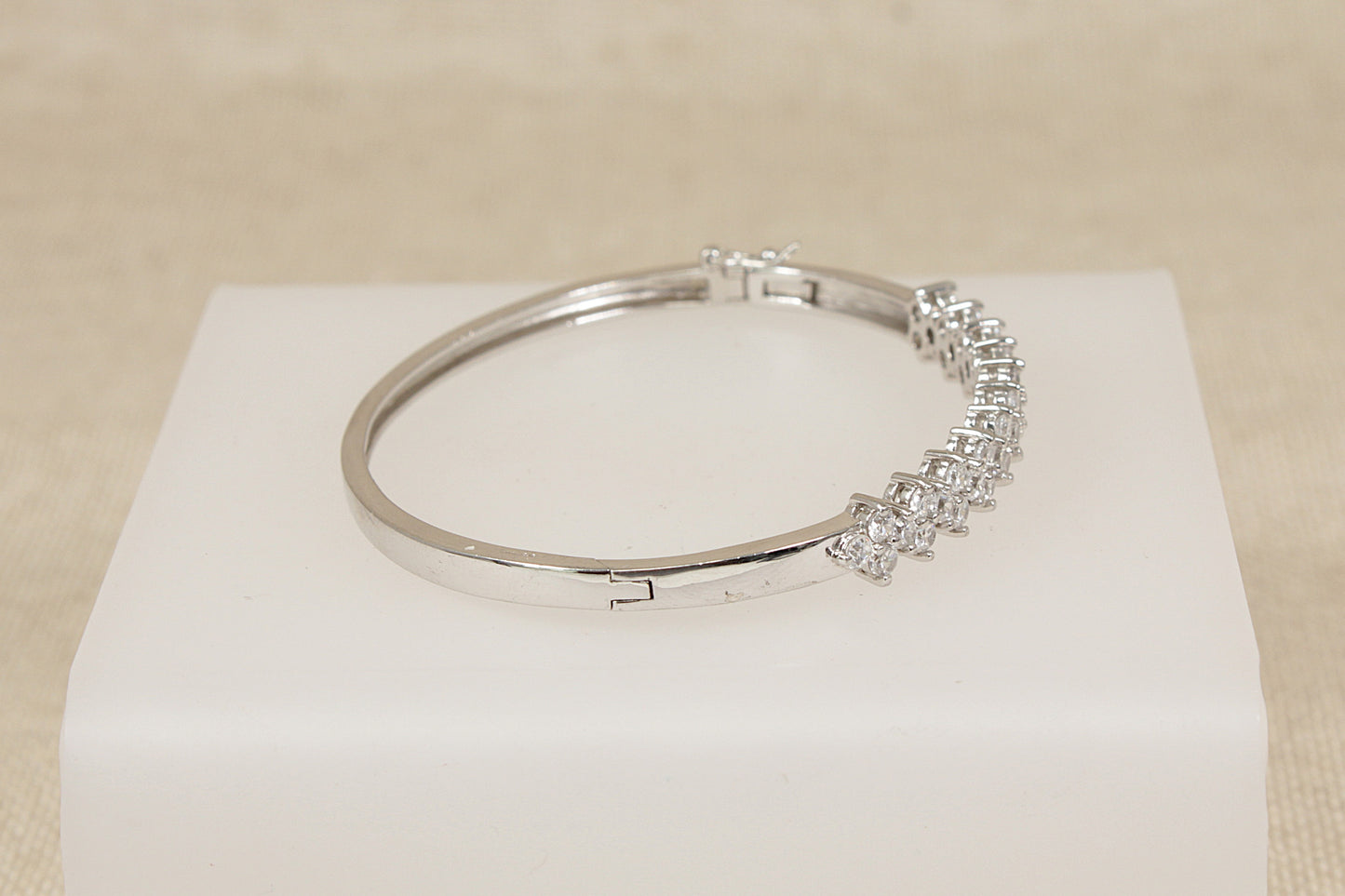 Stylish Sterling Silver & CZ Hinged Bangle Bracelet – 7 ½"
